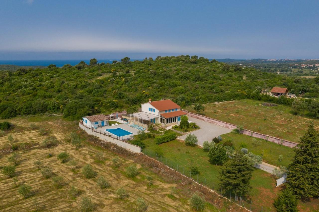 Villa Tanga Ровінь Екстер'єр фото